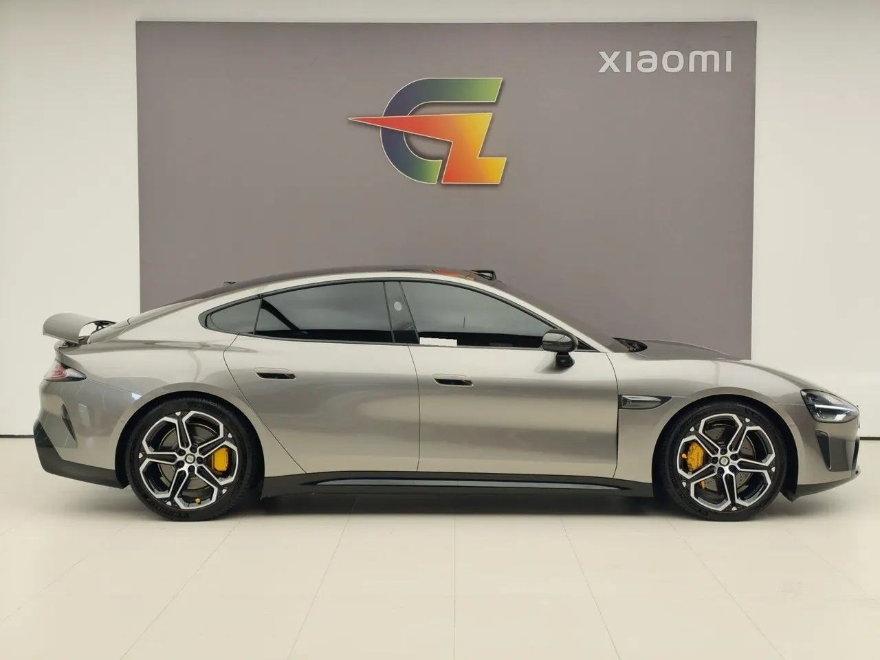 MI 2024 SU 7 750km Four-wheel Drive Max Founding Edition Automatic Gear 5