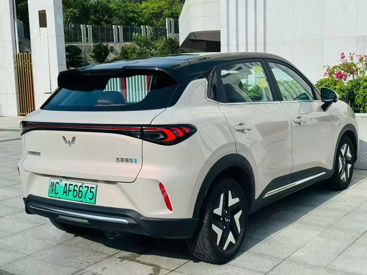 WuLing 2025 Plantronics S 430km Flagship Automatic 6