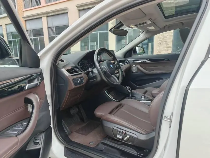 BMW 2023 X2 sDrive25i 2.0T M Sport Package Automatic 4