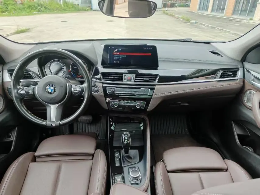 BMW 2023 X2 sDrive25i 2.0T M Sport Package Automatic 5