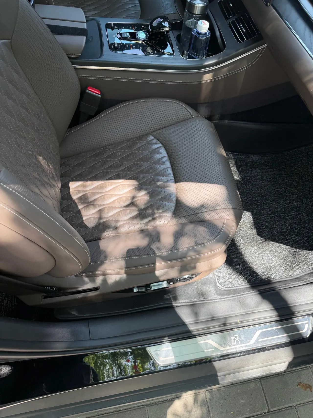 BYD 2020 Han Super Long Endurance Edition Noble Automatic Transmission 4