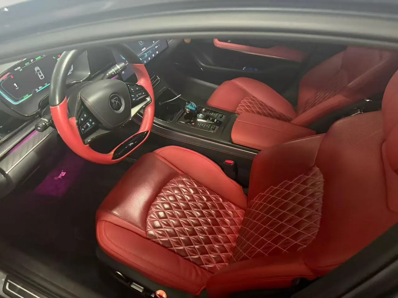 BYD 2020 Han four-wheel drive high-performance flagship automatic gear 5