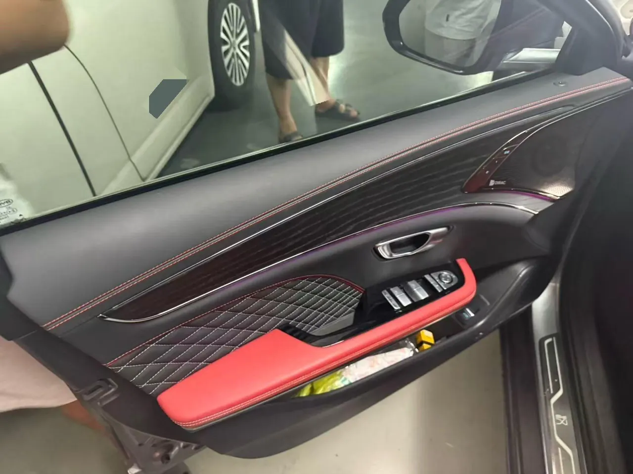 BYD 2020 Han four-wheel drive high-performance flagship automatic gear 6