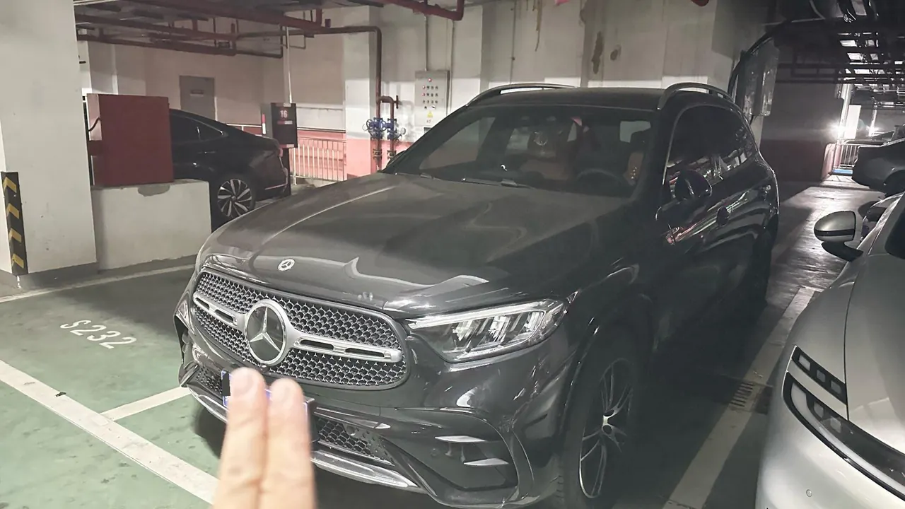 Mercedes Benz 2026 GLC 260 L 4MATIC 48V 2.0T Luxury 5-seat Automatic Gear - View 1