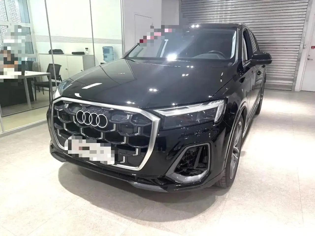 Open image lightbox: Audi Q7 (Imported) 2025 Model Q7 48V 3.0TFSI 55TFSI Quattro S line Sport Version Automatic Transmission