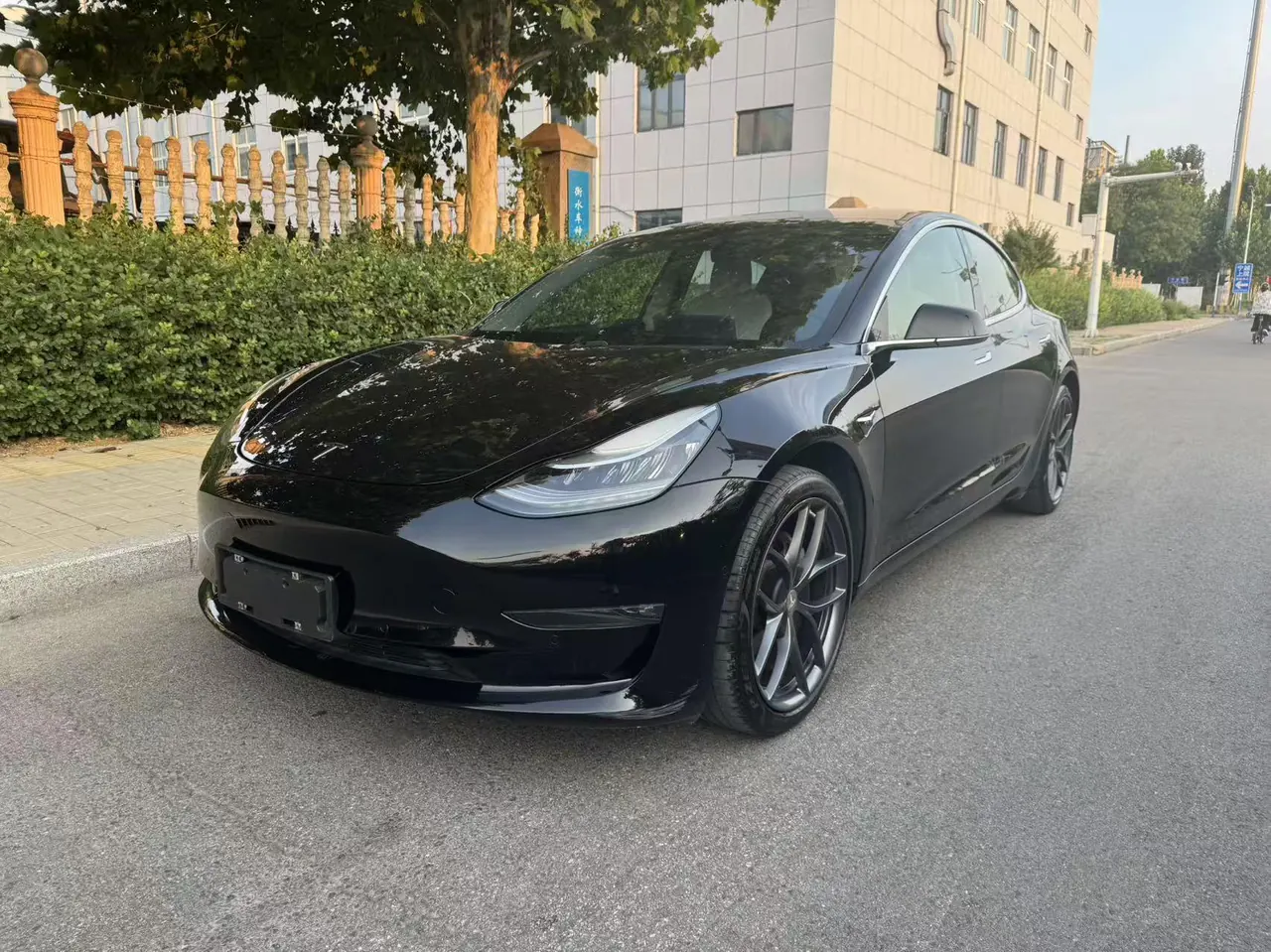 Tesla 2020 Model 3 long endurance rear wheel drive version (modified) automatic gear - View 1