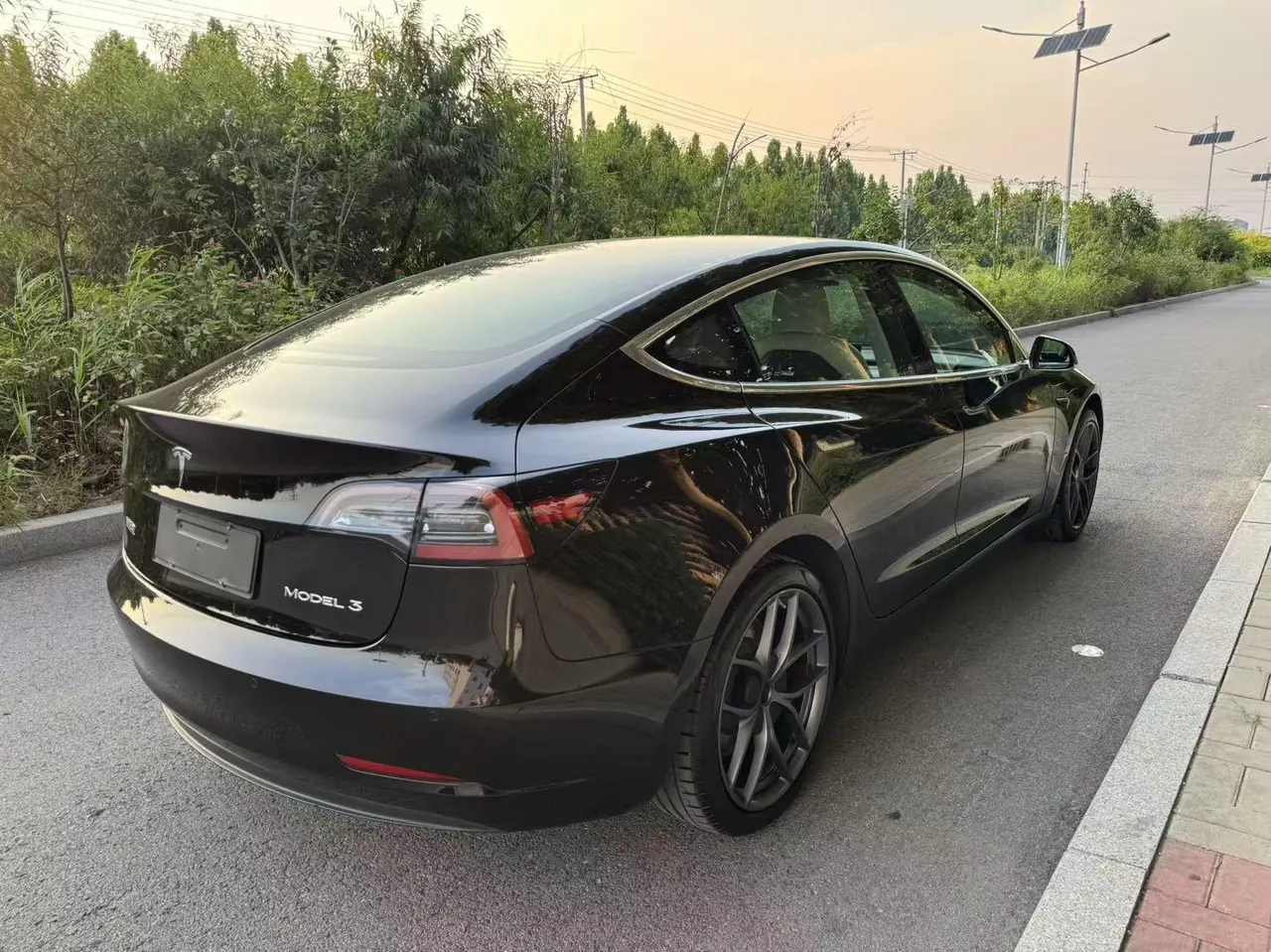 Tesla 2020 Model 3 long endurance rear wheel drive version (modified) automatic gear 5