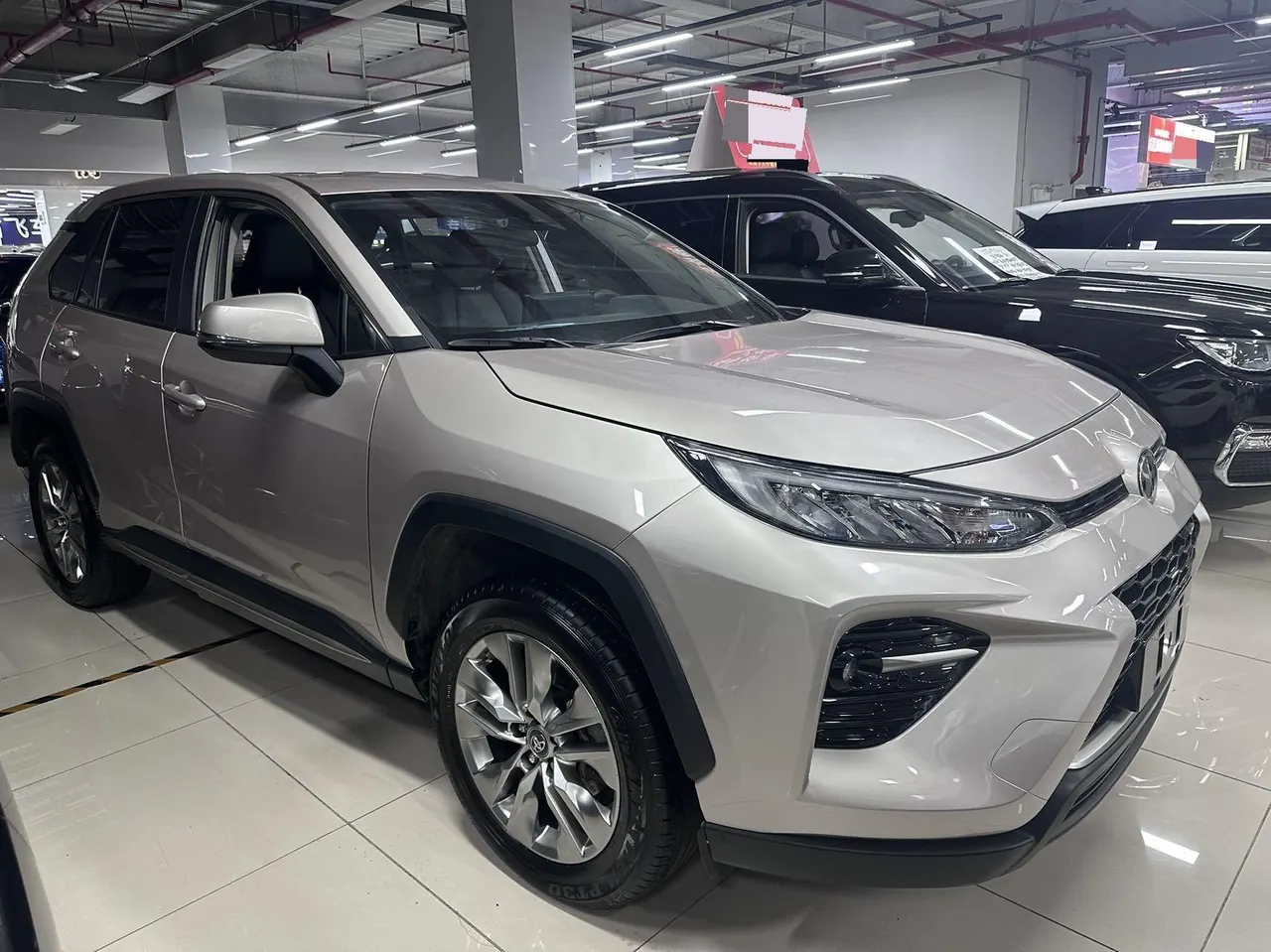 Toyota 2020 Wilanda 2.0 Stepless Four-wheel Drive Deluxe Edition Automatic Transmission 3