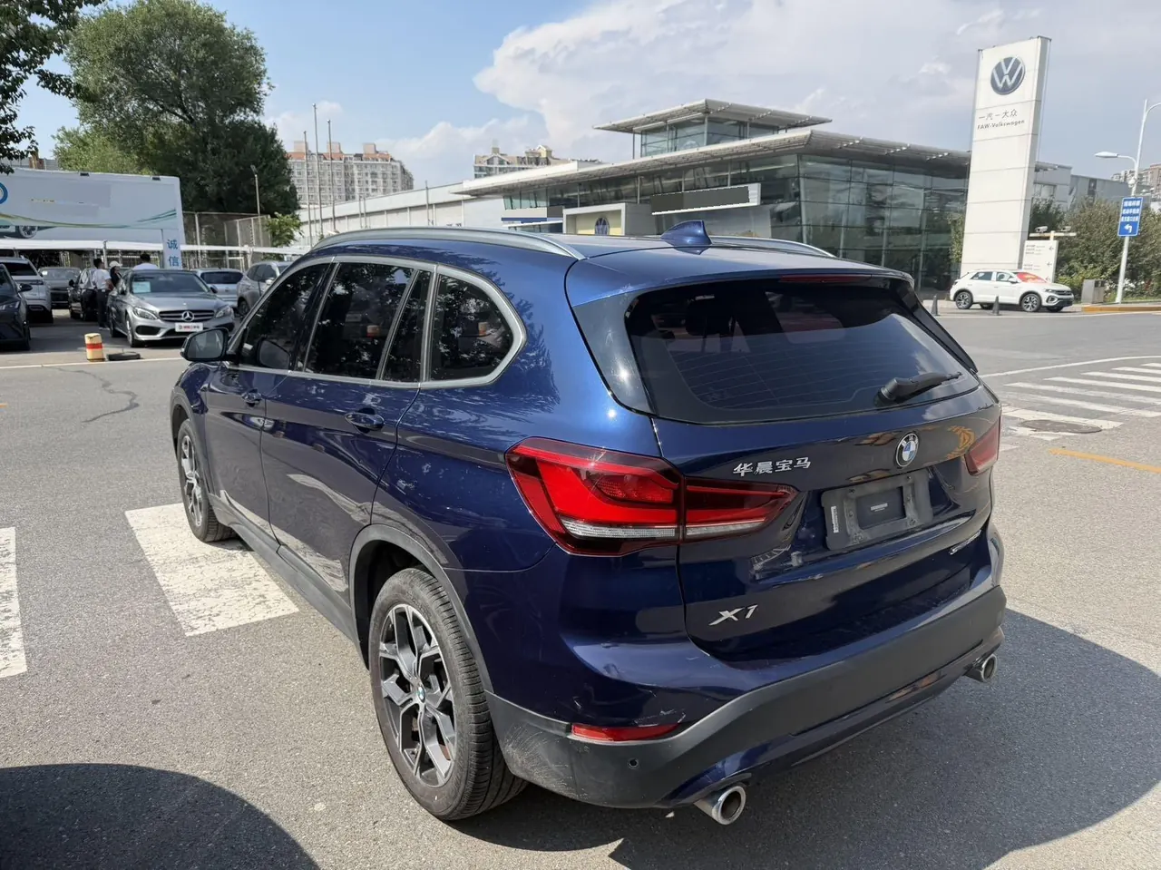 BMW 2020 X1 sDrive25Li 2.0T Leading Automatic Gear 4
