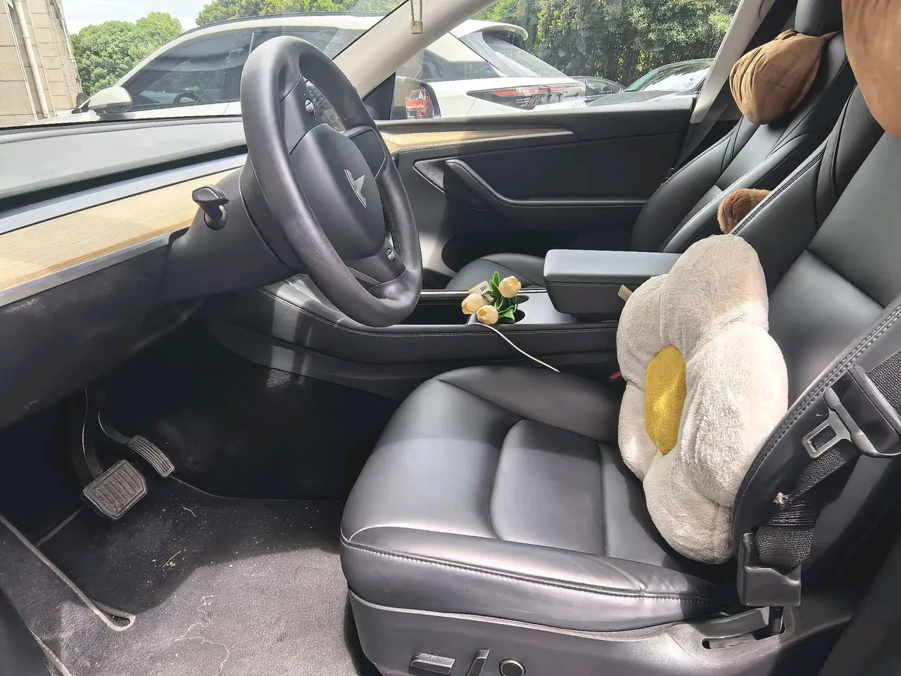 Tesla 2021 Model Y long endurance all-wheel drive version automatic transmission 3
