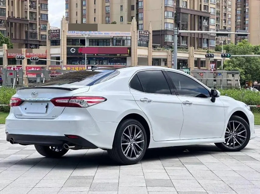 Toyota 2021 Camry 2.5G Deluxe Edition Automatic Gear 4