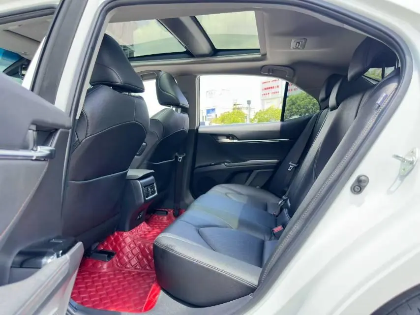 Toyota 2021 Camry 2.5G Deluxe Edition Automatic Gear 7