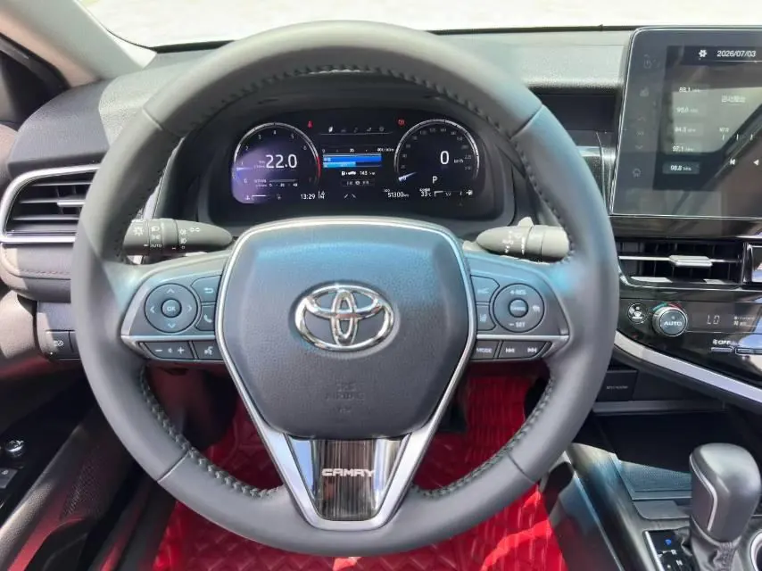 Toyota 2021 Camry 2.5G Deluxe Edition Automatic Gear 9