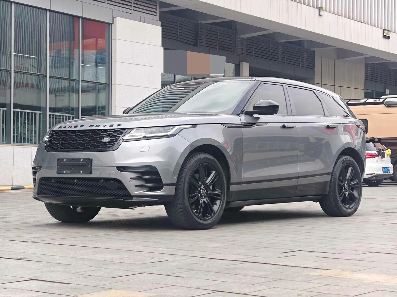 Open image lightbox: Land Rover Range Rover Star Vein (Imported) 2021 Range Rover Star Vein 2.0T P250 Black Collector's Edition Automatic Gear