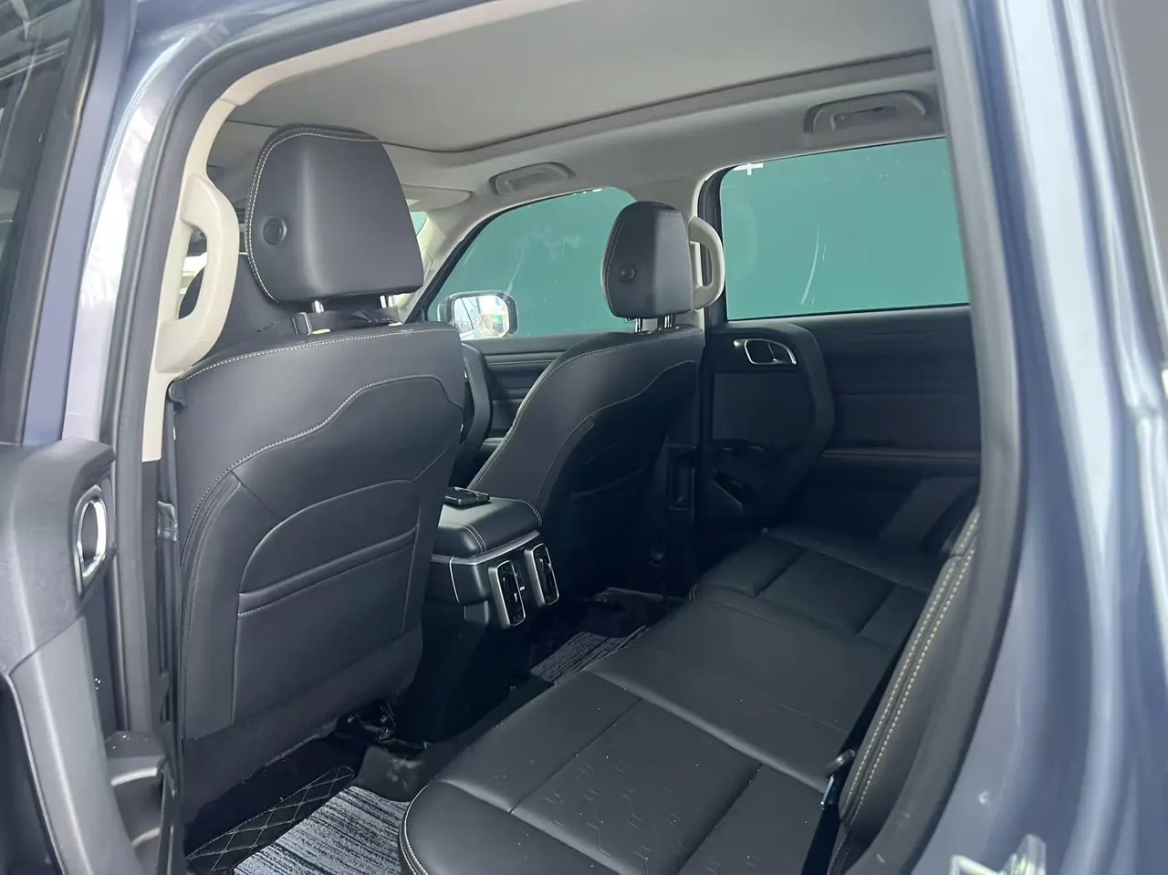 Haval 2024 big dog 2.0T Chinese garden dog version automatic gear 3