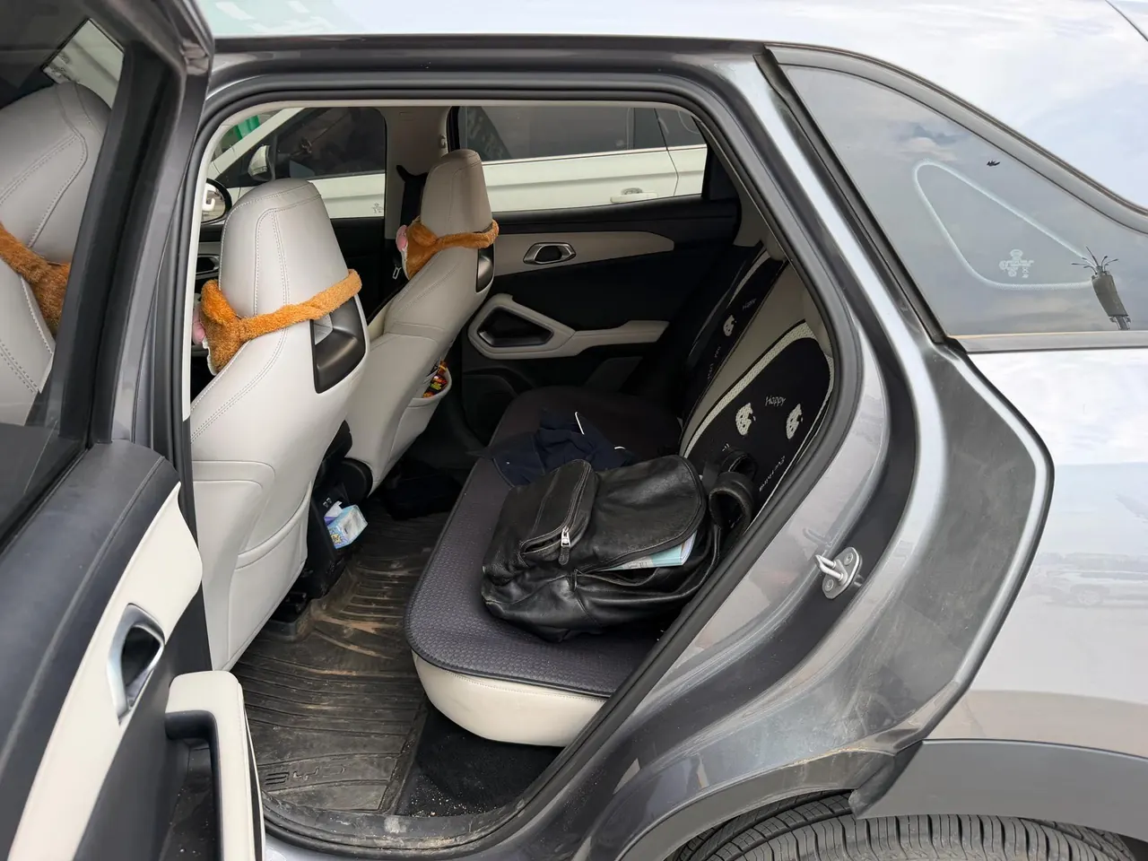 BYD 2024 Yuan UP 401KM Leading Automatic Gear 3