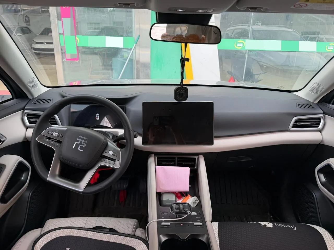 BYD 2024 Yuan UP 401KM Leading Automatic Gear 4