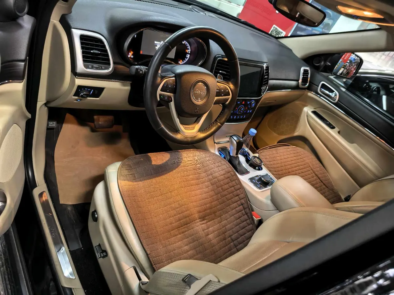 Jeep Grand Cherokee (Imported) 2020 Grand Cherokee 3.0 Elite Navigation Edition Automatic Gear 4