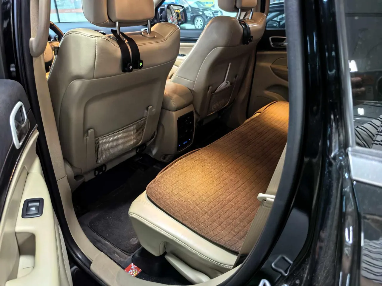 Jeep Grand Cherokee (Imported) 2020 Grand Cherokee 3.0 Elite Navigation Edition Automatic Gear 7