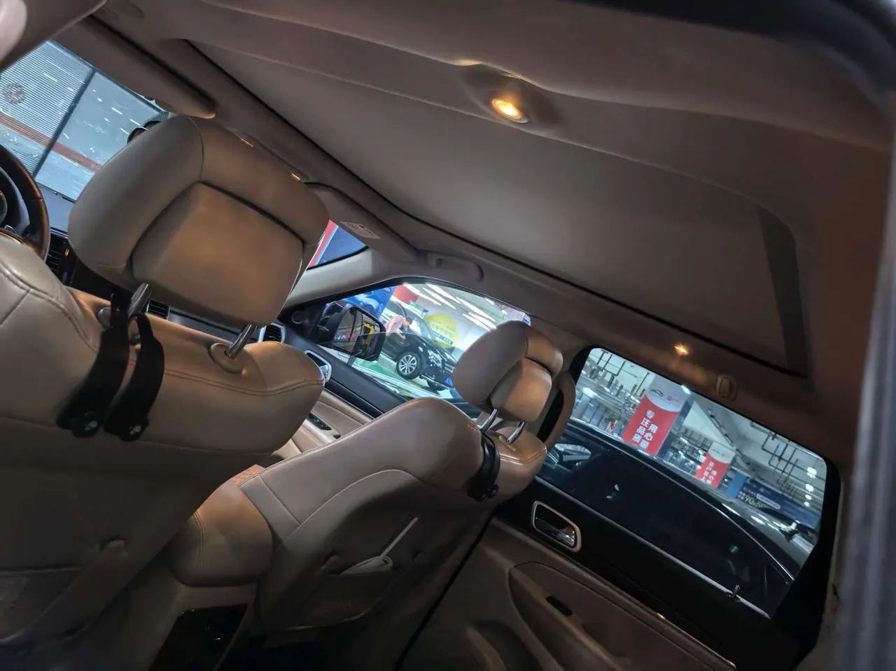 Jeep Grand Cherokee (Imported) 2020 Grand Cherokee 3.0 Elite Navigation Edition Automatic Gear 9