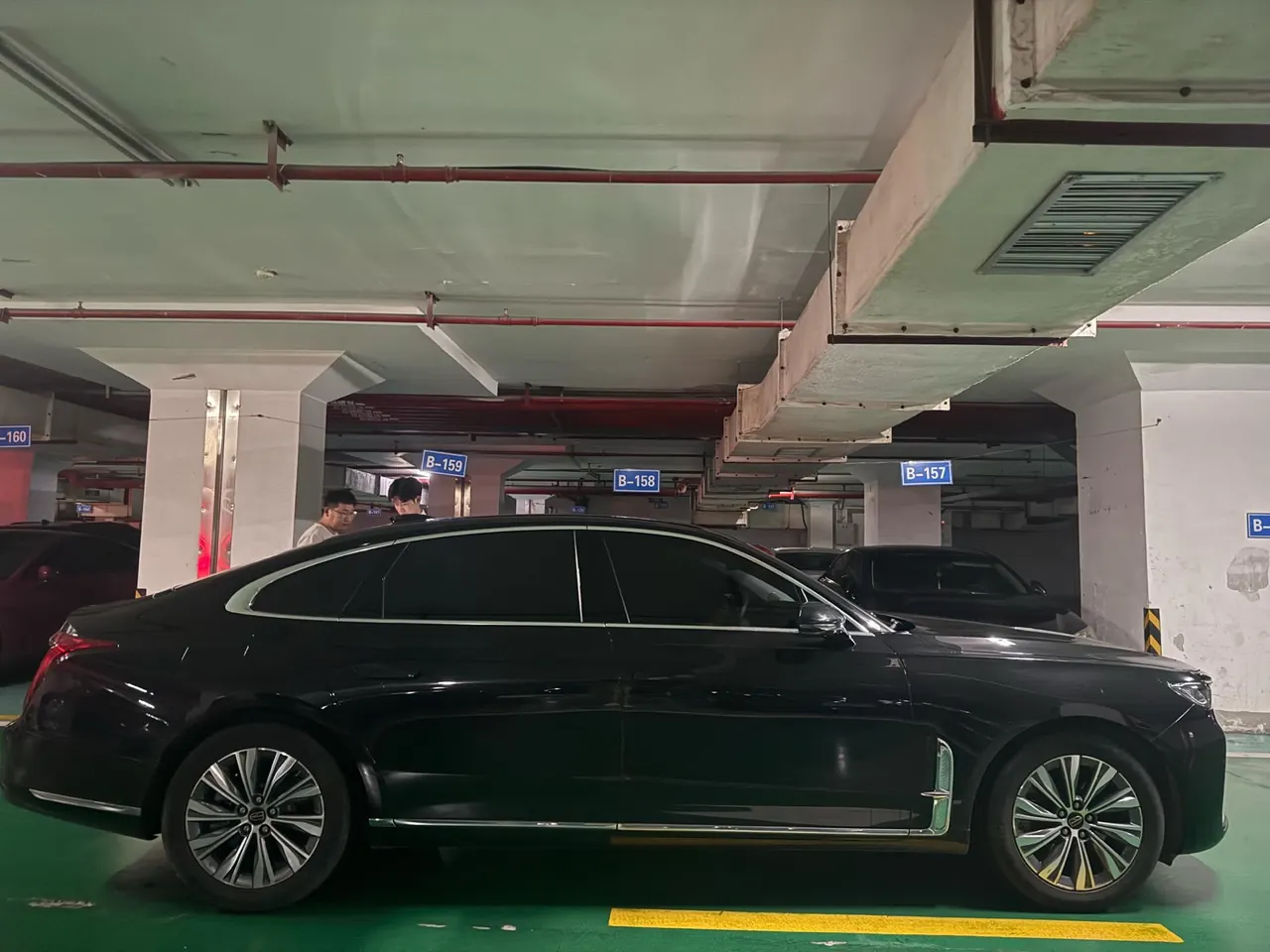 HongQi 2020 H9 48V 2.0T Zhilian Flag Yue Edition Automatic Gear 5