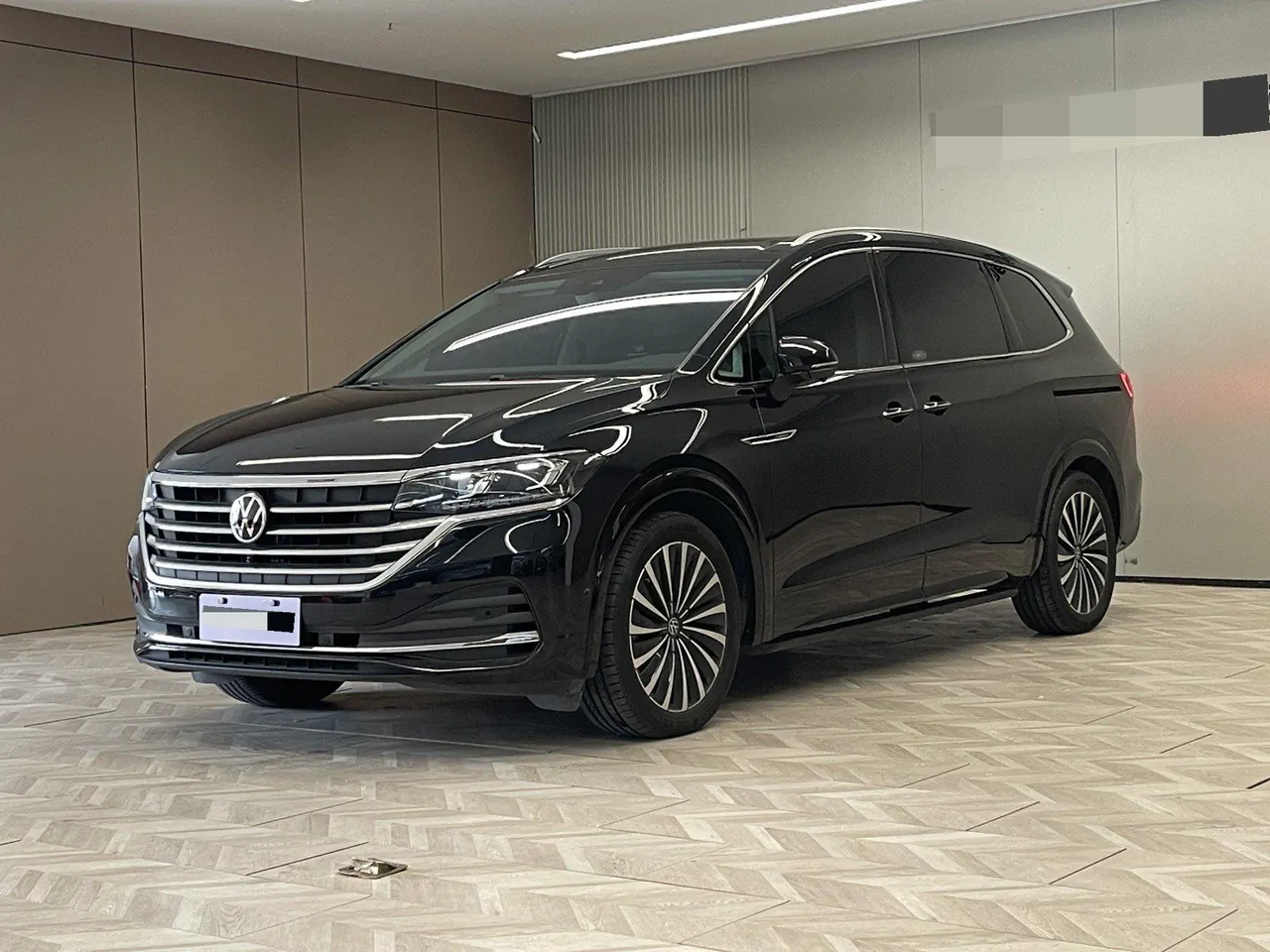 Open image lightbox: Volkswagen 2024 Wei (Viloran) 2.0TSI 380TSI Zunchi Edition Automatic Gear