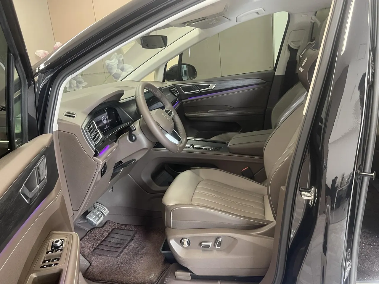 Volkswagen 2024 Wei (Viloran) 2.0TSI 380TSI Zunchi Edition Automatic Gear 3