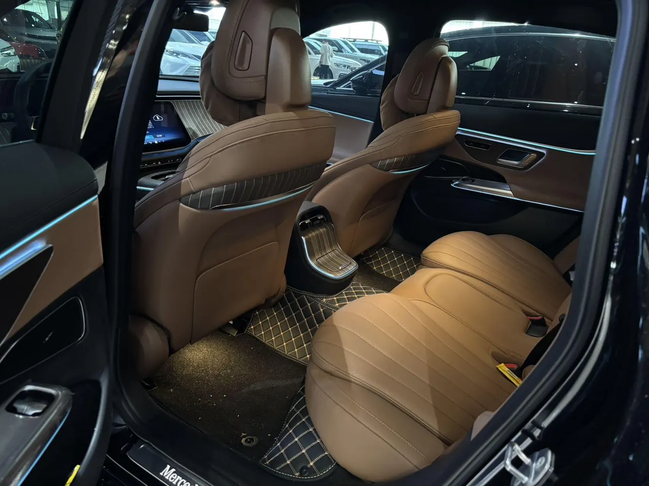 Mercedes Benz E Class 2024 E 300 L 48V 2.0T Fashion (Modified) Automatic Gear 3
