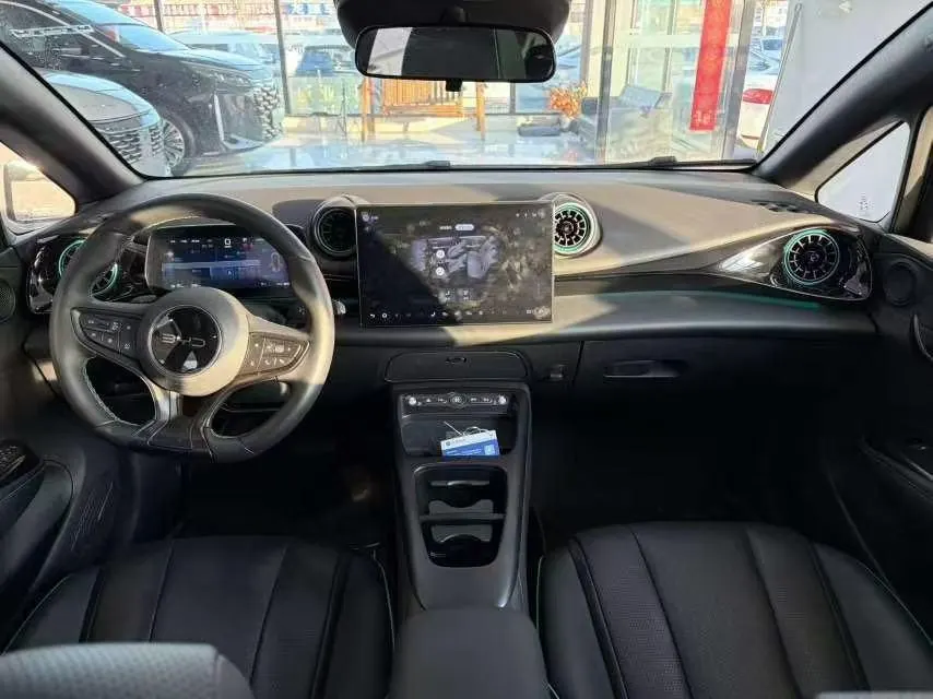 BYD 2025 Dolphin Smart Driving 410km Fashion Automatic Gear 3