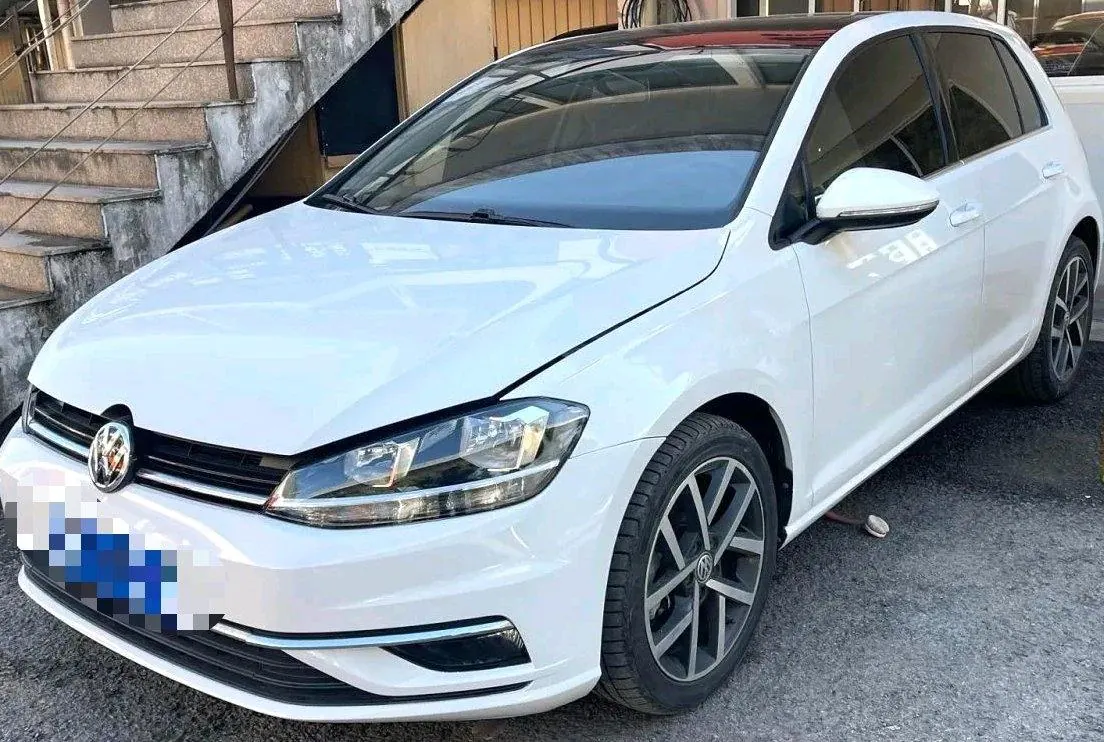 Volkswagen 2020 Golf 7 1.2TSI 200TSI Comfortable Automatic - View 1