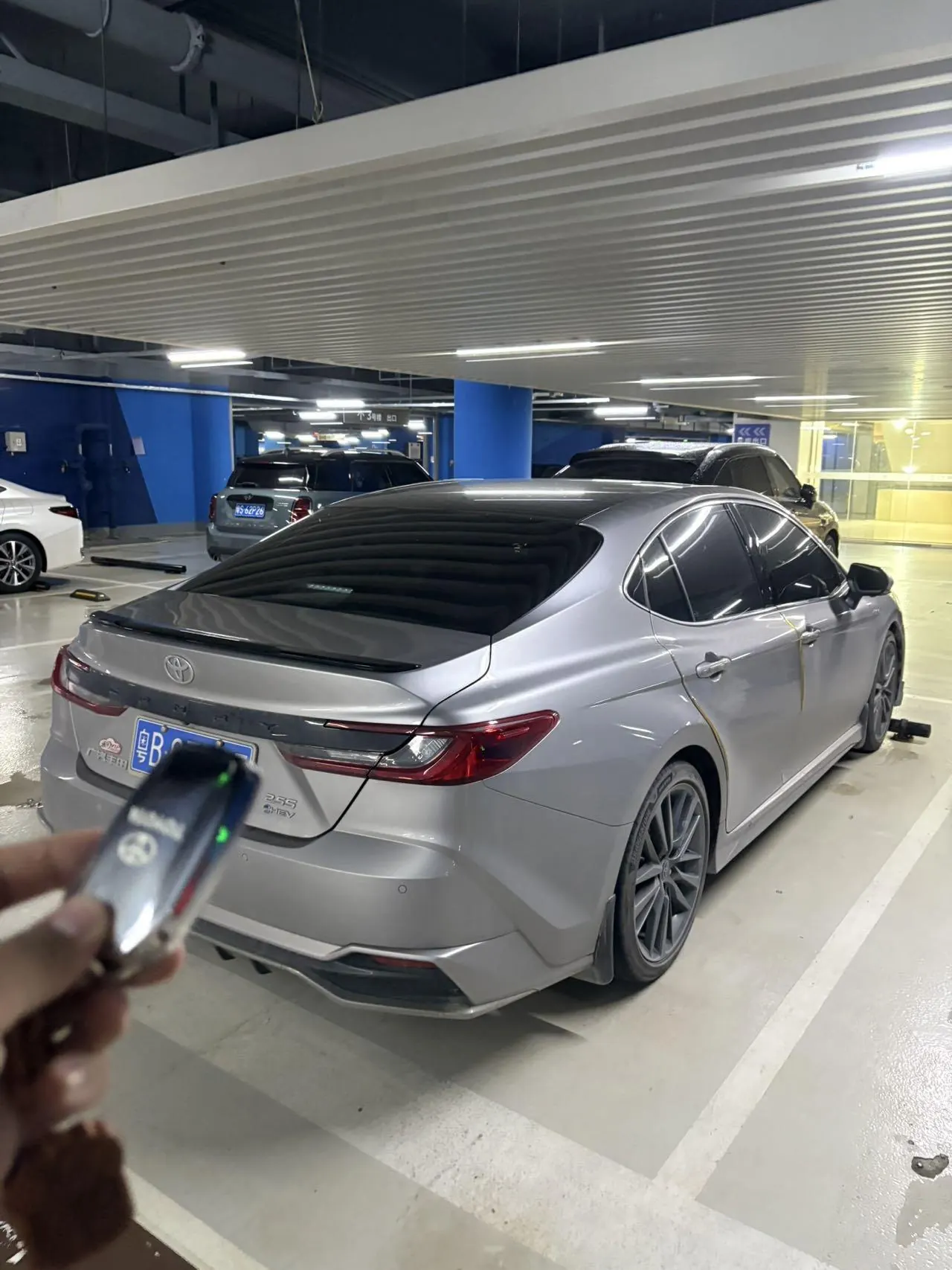 Toyota 2024 Camry Dual Engine 2.5HXS Stepless Sports Plus Edition Automatic Gear 4