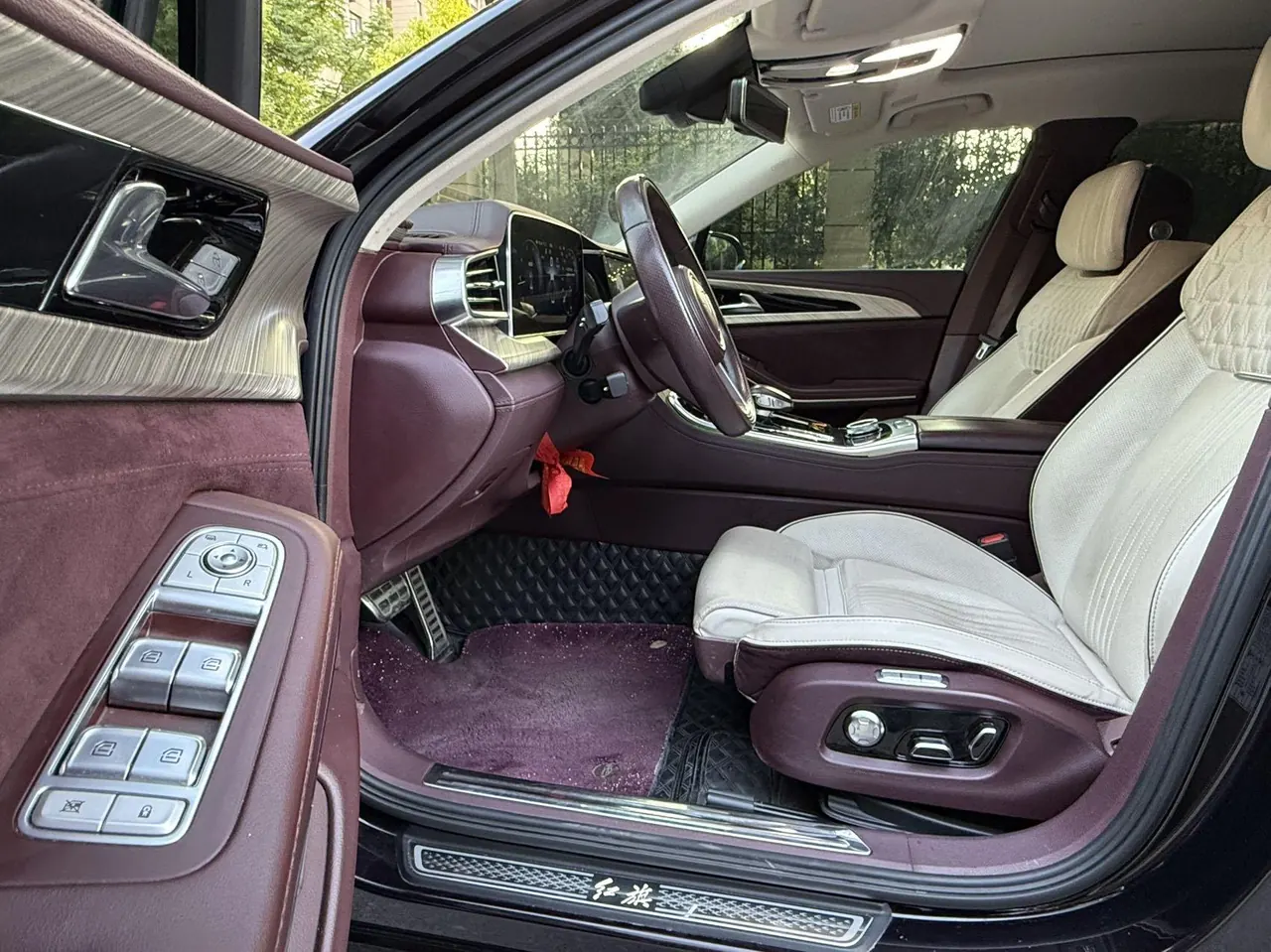 HongQi 2020 H9 48V 2.0T Zhilian Qi Chang Edition Automatic Gear 4