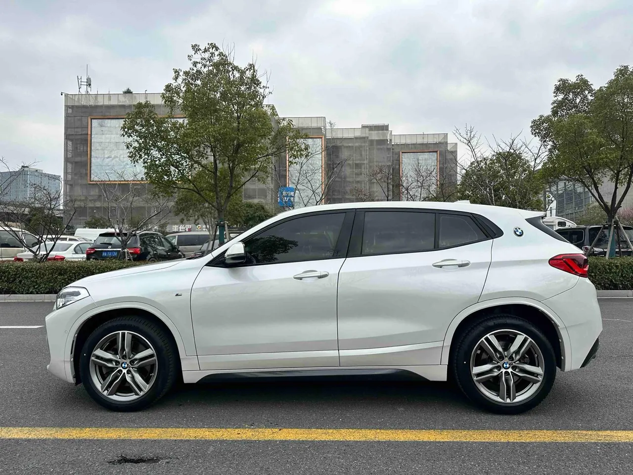 BMW 2020 X2 sDrive25i 2.0T Leading M Sports Suit Automatic Gear 10