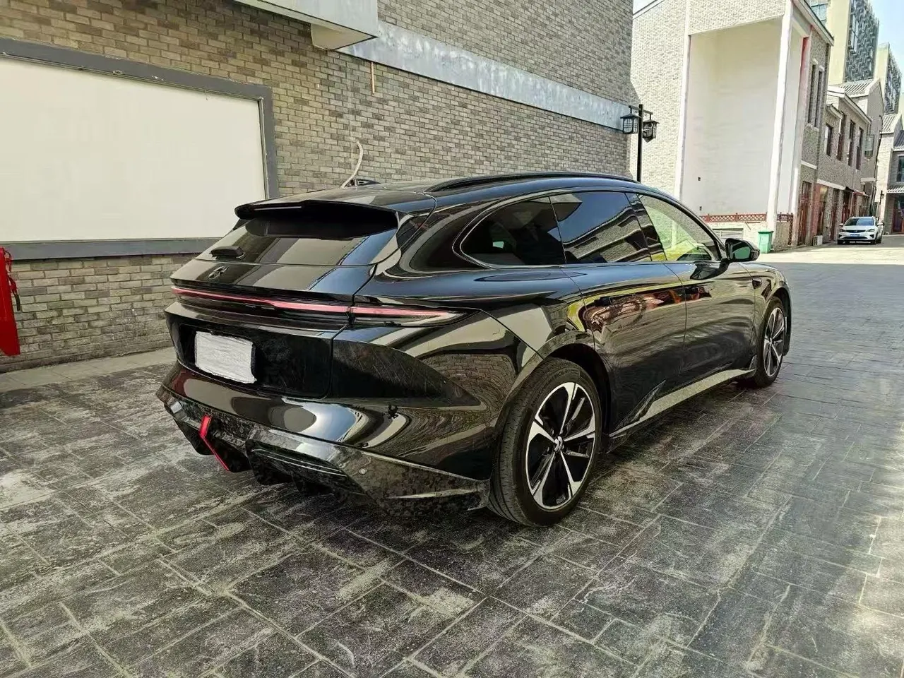 NIO 2024 ET5T 75kWh Touring automatic 6