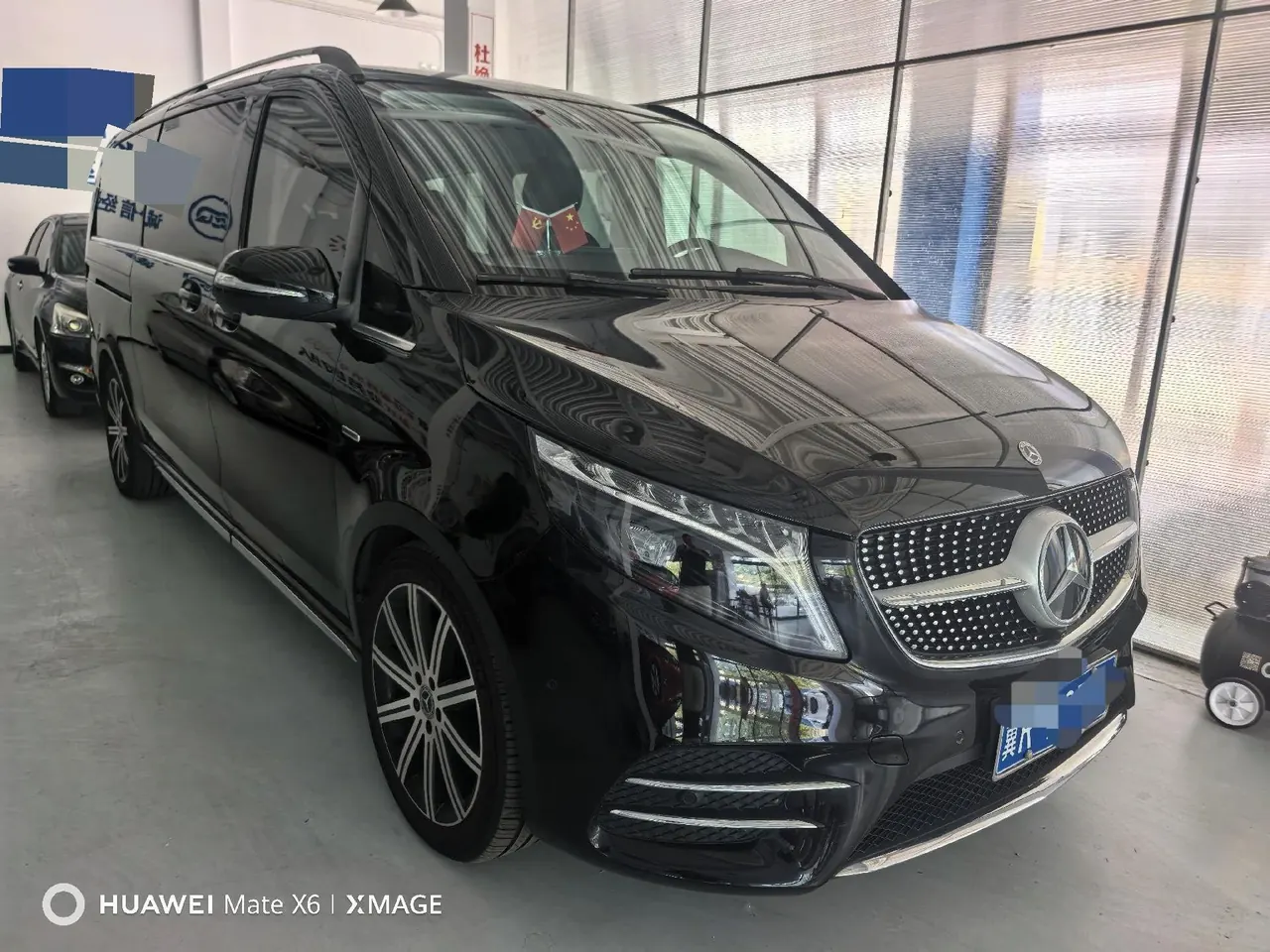 Mercedes Benz V 2022V 260 L 2.0T Premium Edition Automatic Gear 2