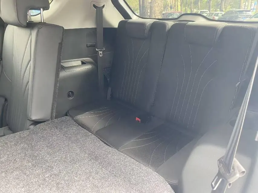 Jetour 2022 X70M 1.5T avant-garde partner 7-seat manual gear 11