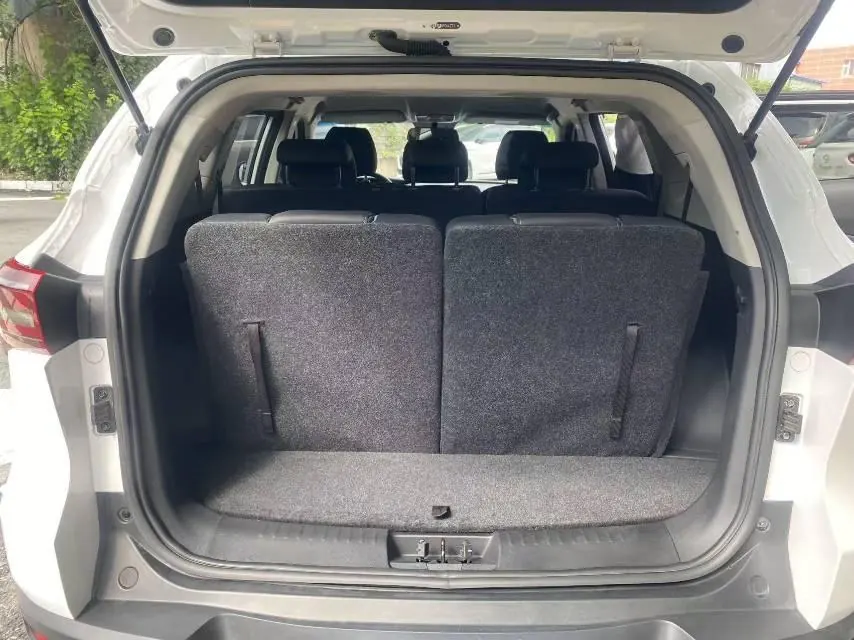 Jetour 2022 X70M 1.5T avant-garde partner 7-seat manual gear 17