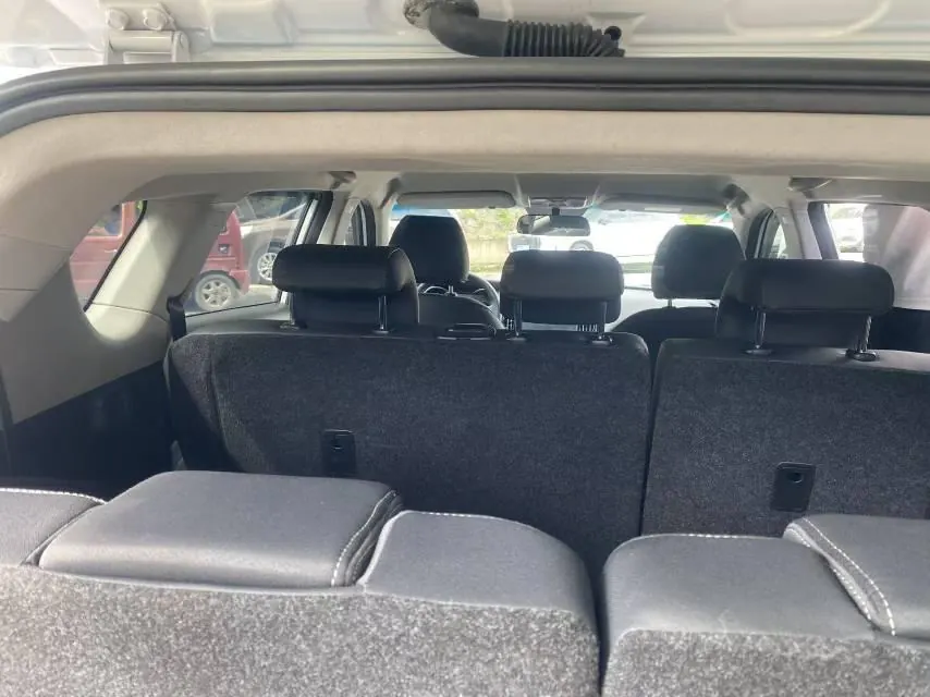 Jetour 2022 X70M 1.5T avant-garde partner 7-seat manual gear 18