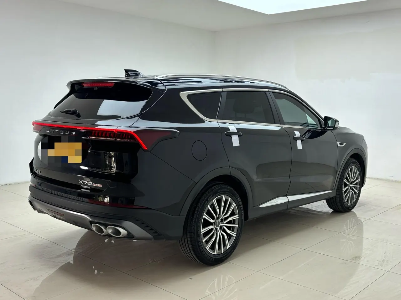 Jetour 2024 X70 PLUS 1.5T Champion Edition PRO7 Automatic Gear 2