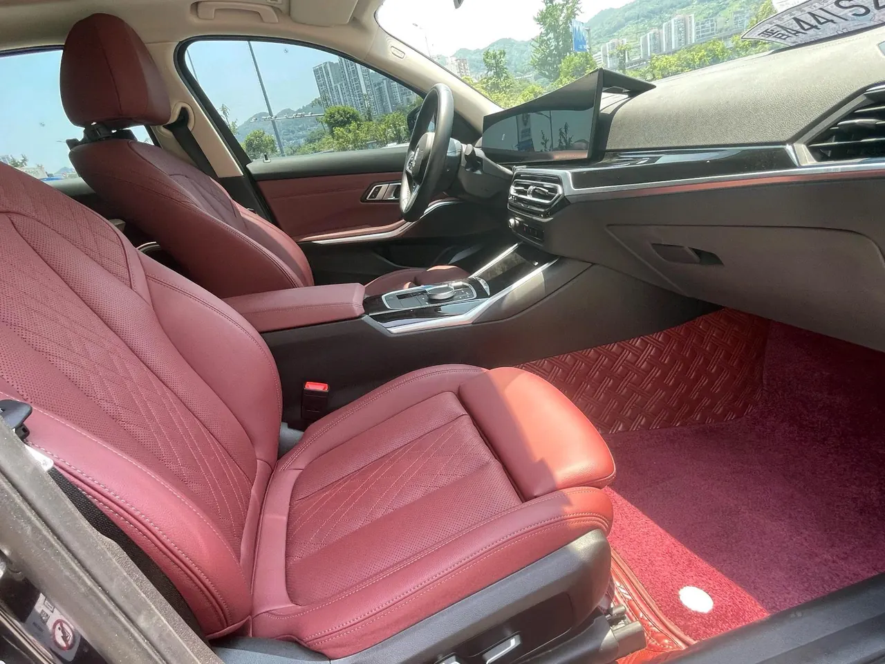 BMW 2024 i3 eDrive 35 L automatic gear 3