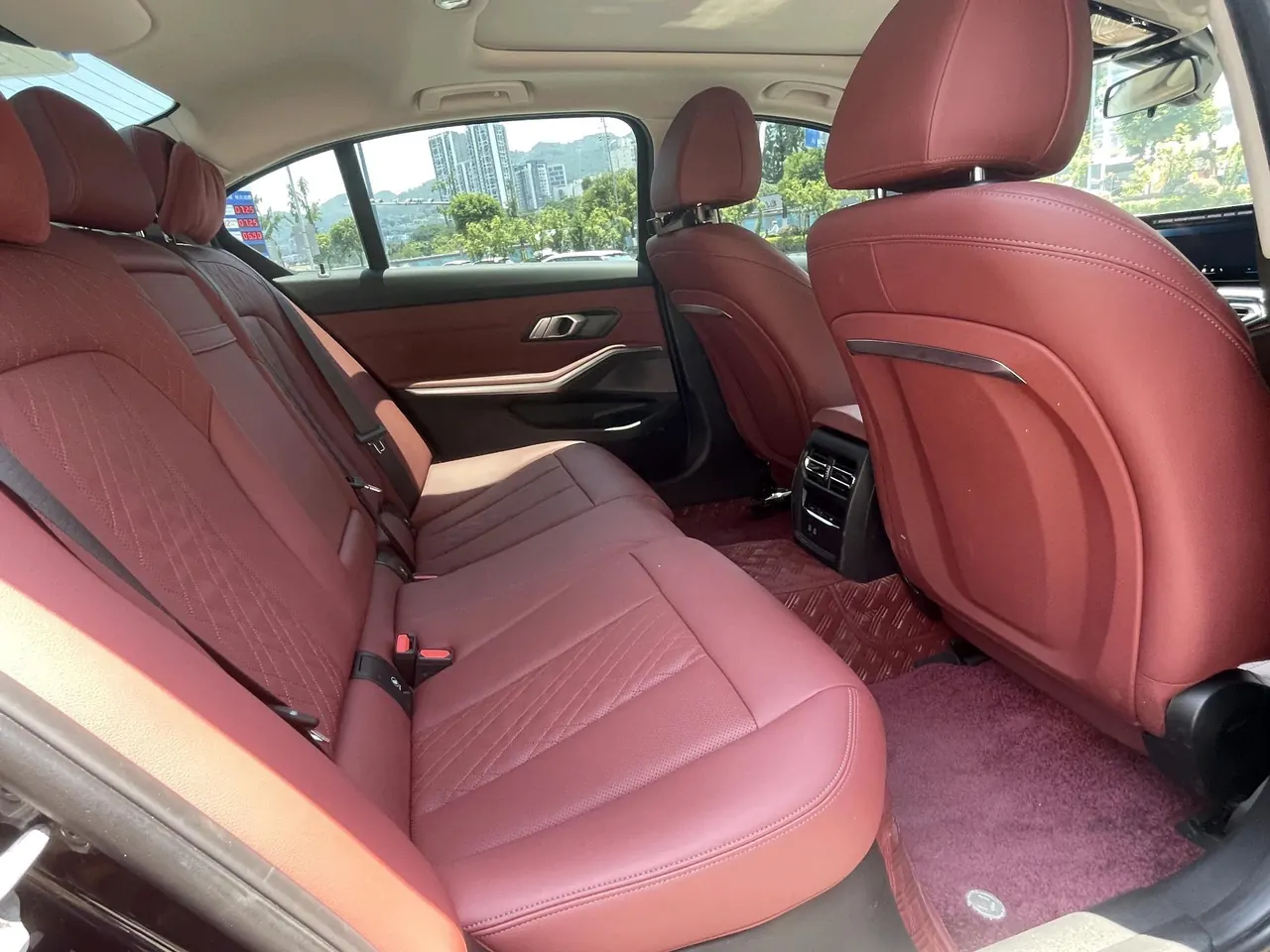 BMW 2024 i3 eDrive 35 L automatic gear 5