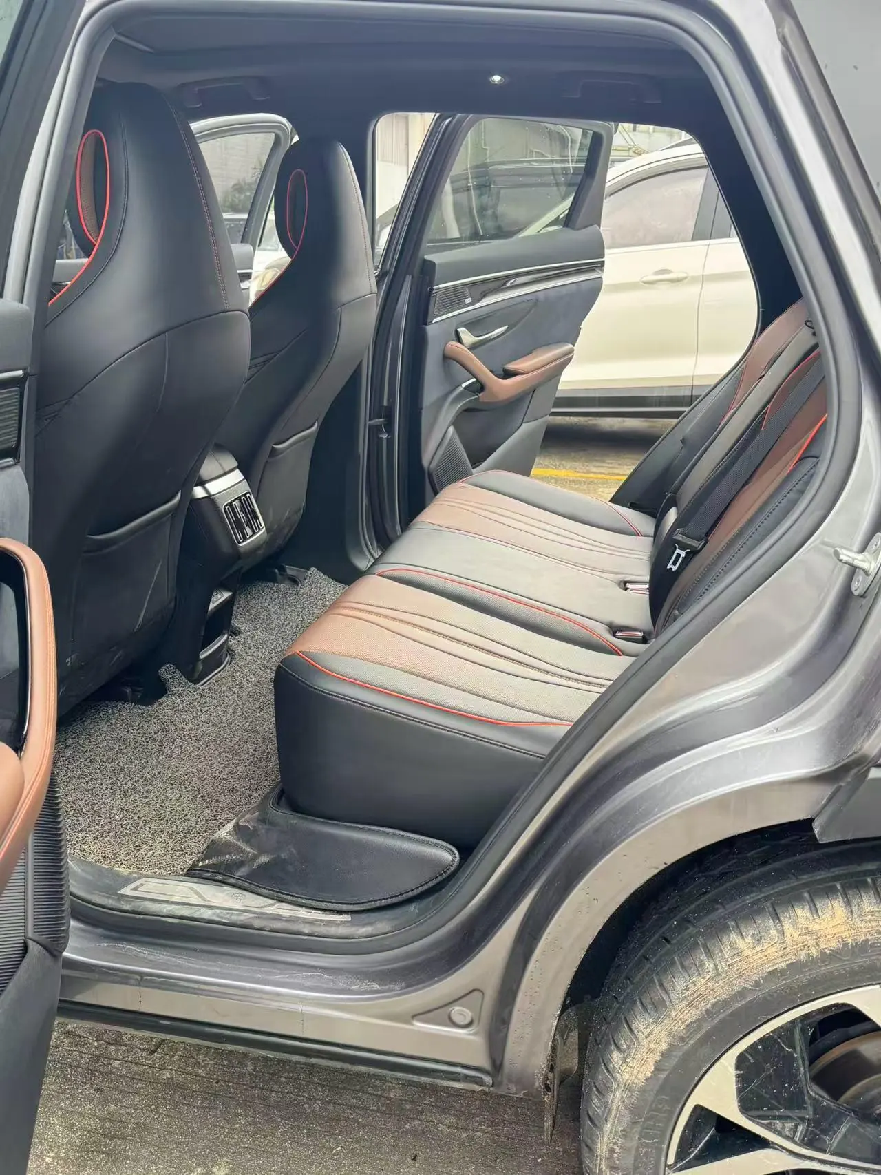 BYD 2020 Song PLUS 1.5T Flagship PLUS Automatic Gear 6