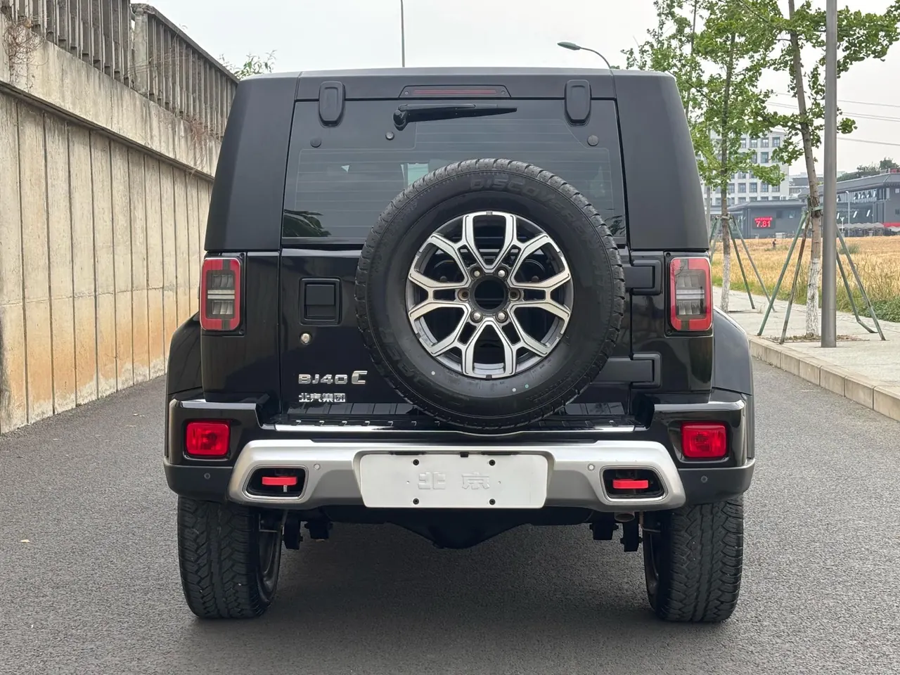 Beijing 2024 BJ40 2.0T Urban Hunter Honor Edition Automatic Transmission 2