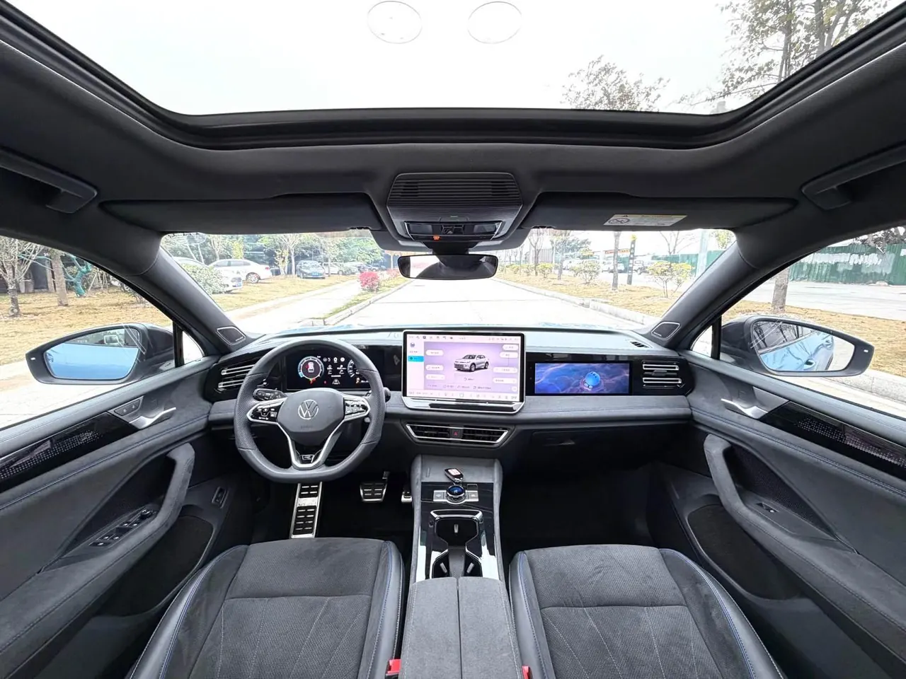Volkswagen 2024 Tiguan L PRO 2.0TSI 380TSI Four-wheel Drive R-Line Smart Edition Automatic Gear 6