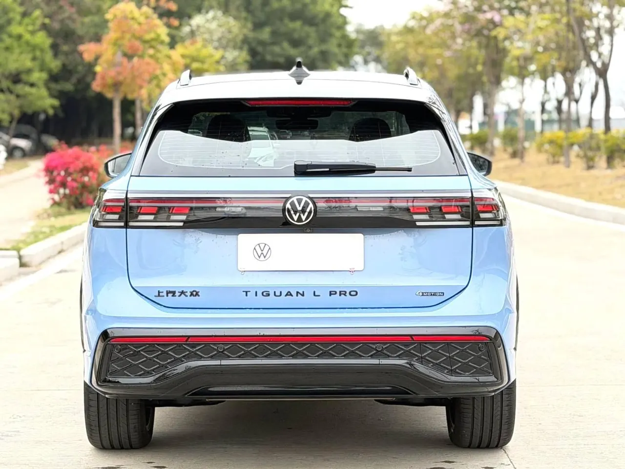 Volkswagen 2024 Tiguan L PRO 2.0TSI 380TSI Four-wheel Drive R-Line Smart Edition Automatic Gear 9