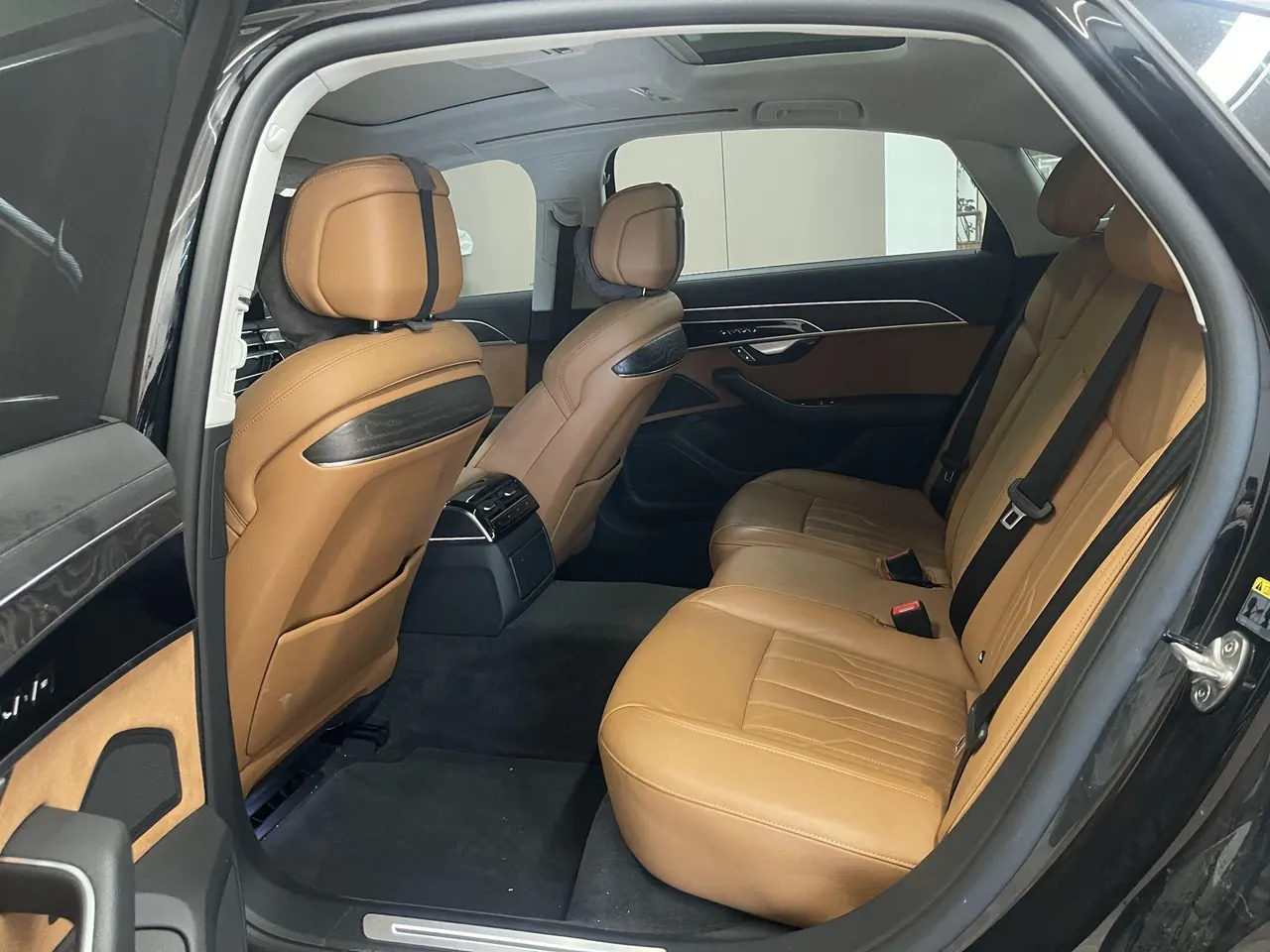 Audi A8L (Imported) 2024 A8L 2.0TFSI 45TFSI Quattro Luxury Automatic Gear 2