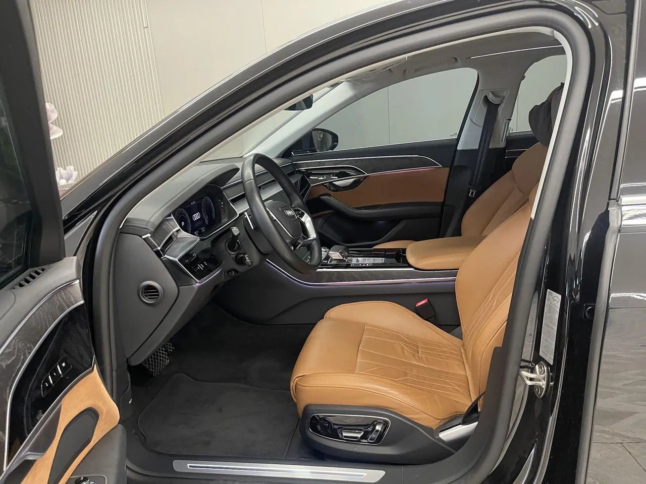 Audi A8L (Imported) 2024 A8L 2.0TFSI 45TFSI Quattro Luxury Automatic Gear 3