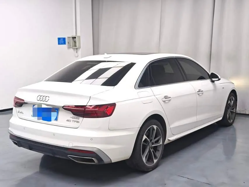 Audi 2020 A4L 2.0TFSI 40TFSI Fashion Dynamic Automatic 15