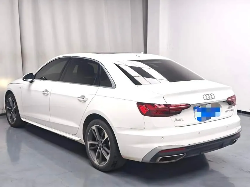 Audi 2020 A4L 2.0TFSI 40TFSI Fashion Dynamic Automatic 18