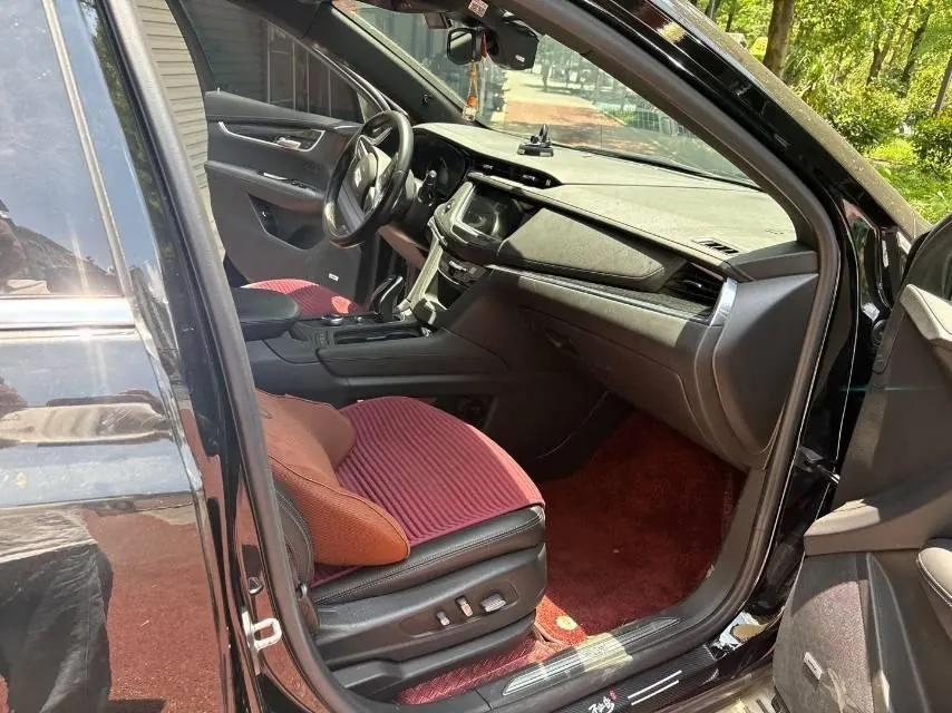 Cadillac 2021 XT5 2.0T 28T 4-wheel drive luxury automatic gear 6